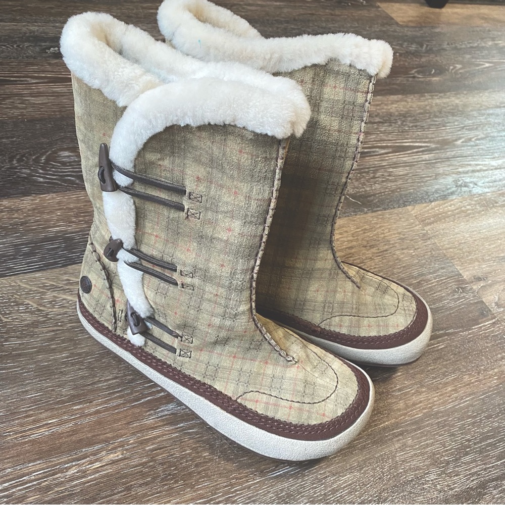 Merrell Boots - Spirit Tibet Sage Plaid Thinsulate Women’s Boots 8.5